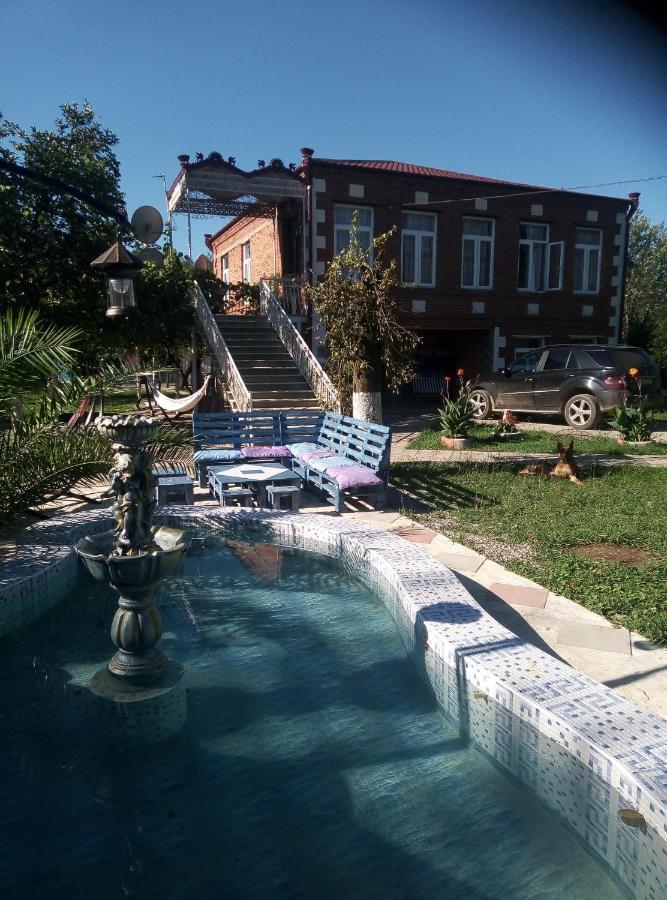 Guest House Danelia มาร์ทวิลิ ภายนอก รูปภาพ